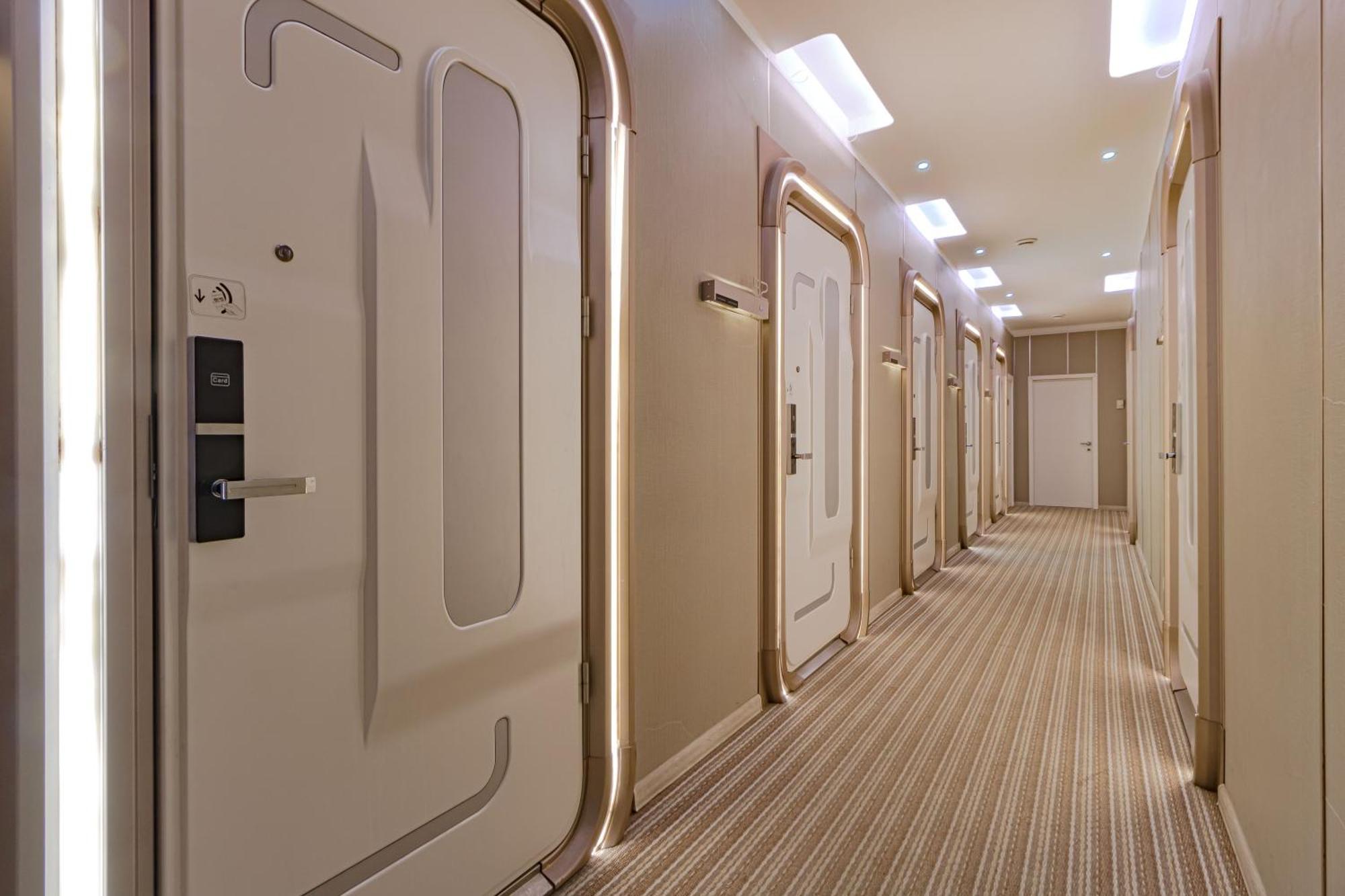 Caps Lock Future Hotel Астана Экстерьер фото