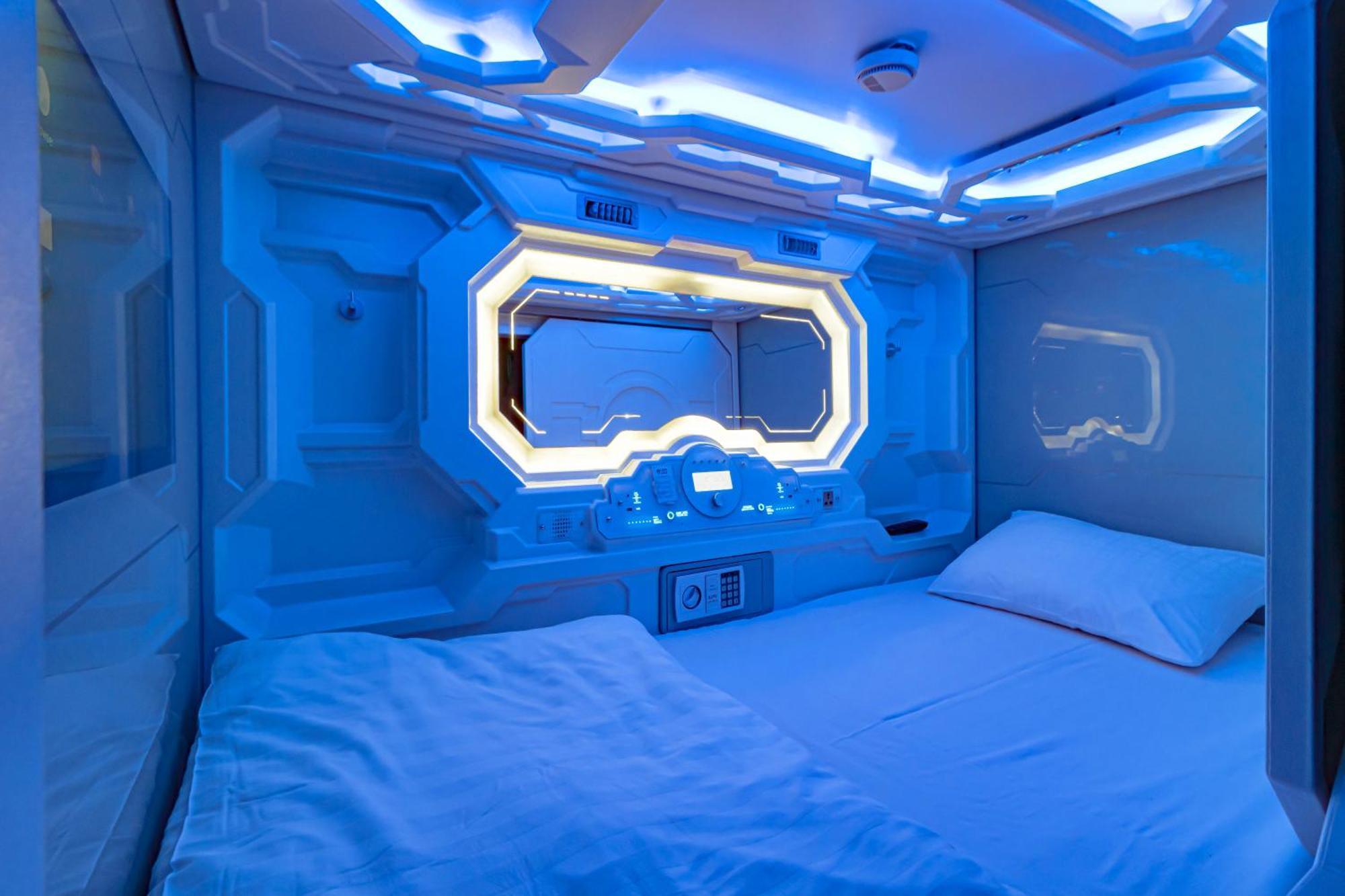 Caps Lock Future Hotel Астана Экстерьер фото